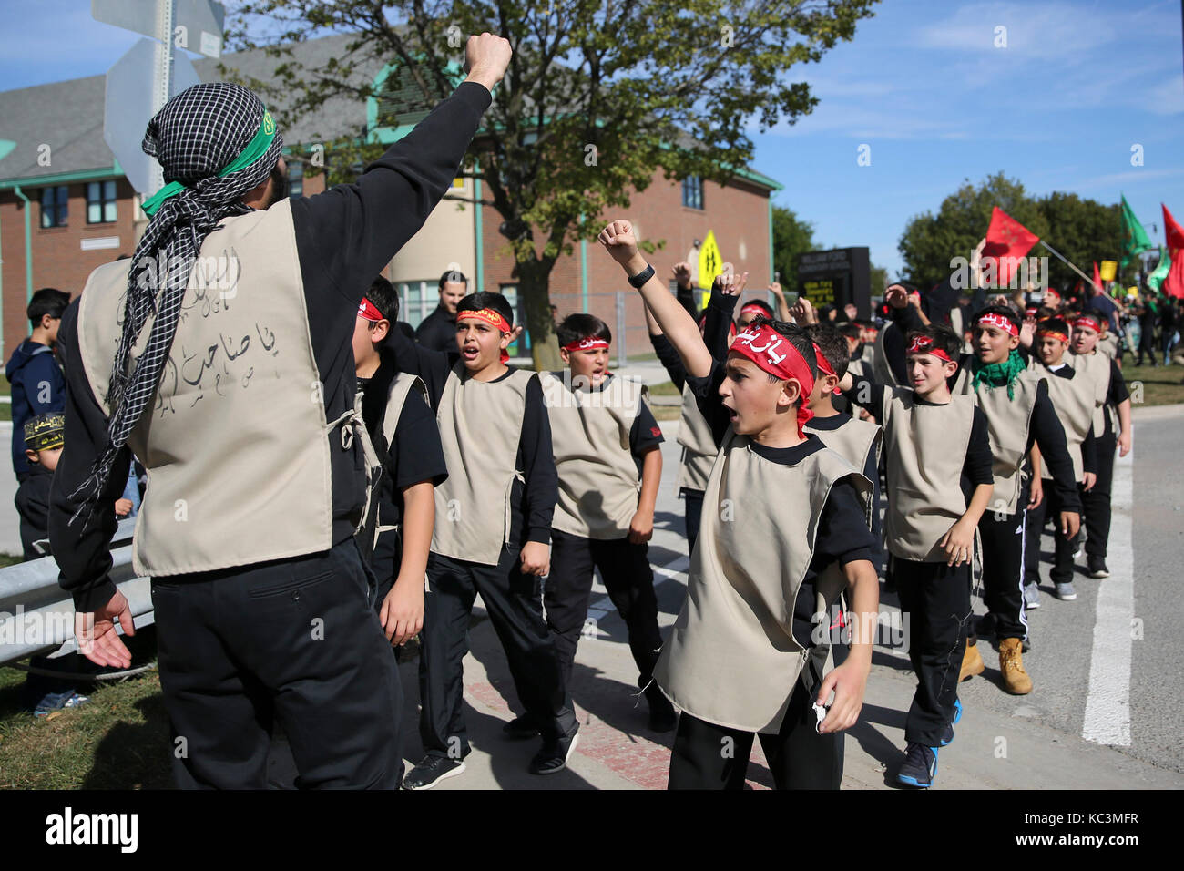 Musulmani sciiti partecipano in un rally su ashura, il decimo giorno di Muharram nel calendario islamico il 1 ottobre 2017 a Dearborn, Michigan. (Foto di chirag wakaskar/ Pacifico premere) Foto Stock