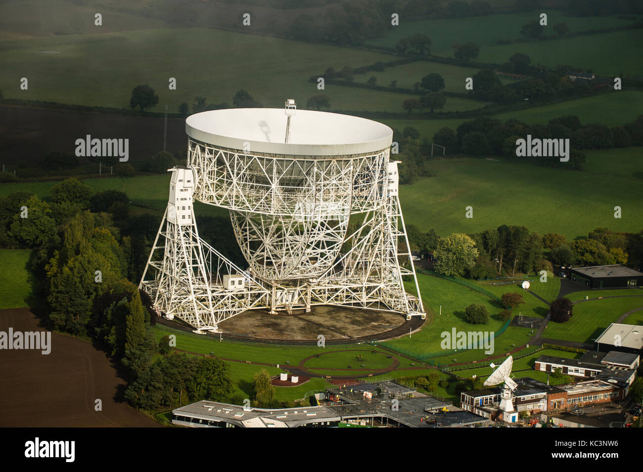 Foto aerea jodrell bank durante il ricondizionamento Foto Stock