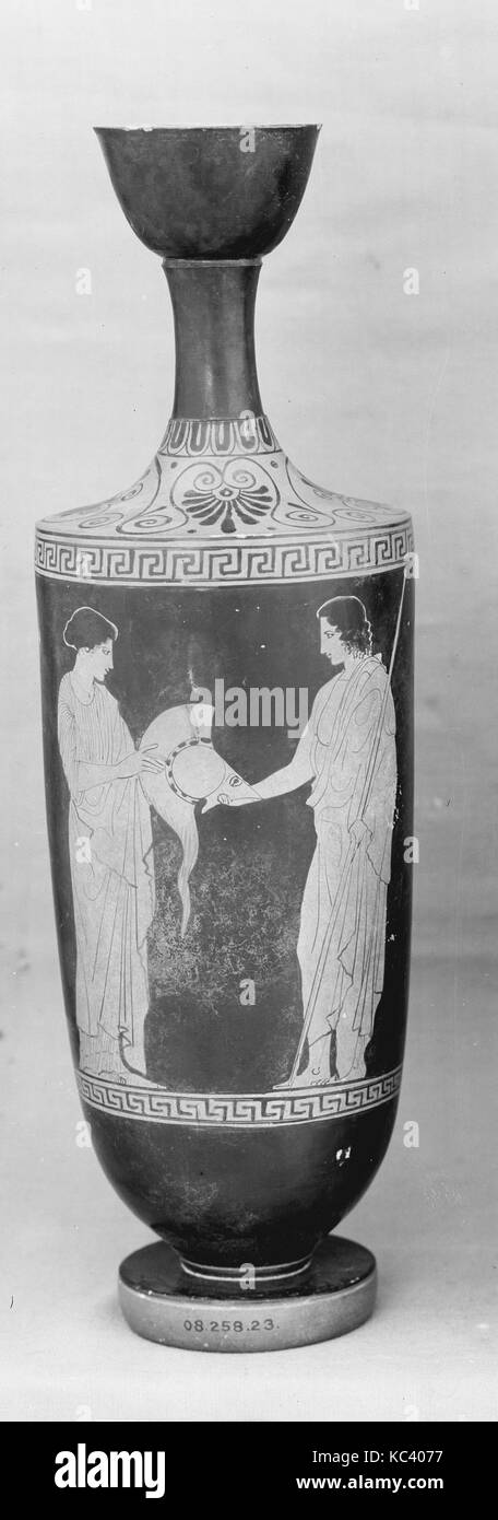 La terracotta lekythos (olio pallone), Classica, ca. 440-430 A.C., greco, soffitta, terracotta; rosso-figura, H.: 14 1/4 x 4 3/8 in. (36,2 Foto Stock