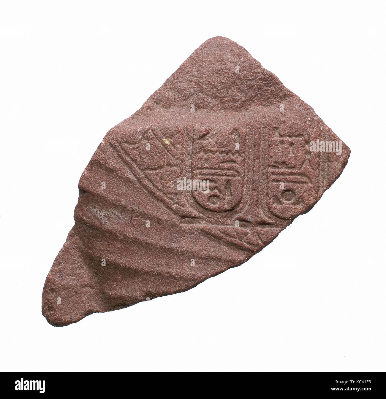 In alto a destra il torace della regina in veste pieghettata e di elaborare un ampio collare, con cartouches di Aton, ca. 1353-1336 A.C. Foto Stock