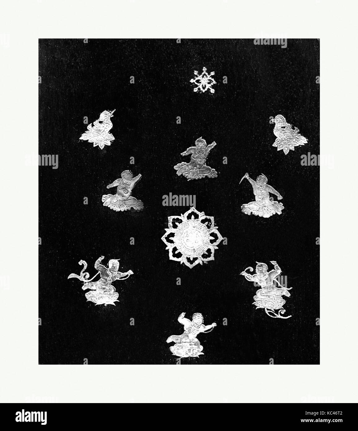 Dieci pezzi di intarsio, dinastia Tang (618-907), Cina, argento, il pannello del display: 7 3/8 x 6 1/2 in. (18,7 x 16,5 cm), lamiera Foto Stock