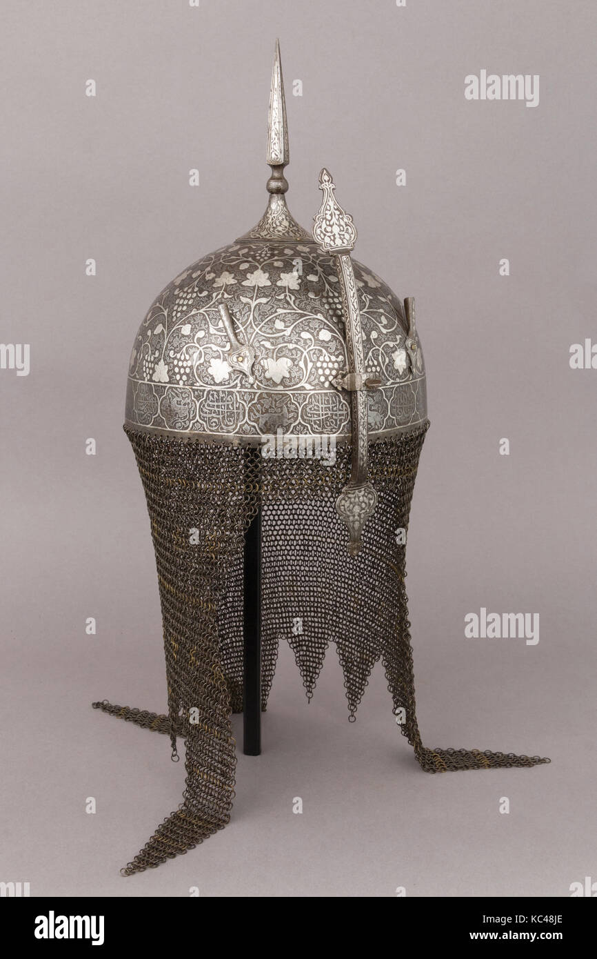 Casco, il braccio del riparo e protezione, 1751, indiano, acciaio, argento, casco (a); H. comprese mail 25 1/4 in. (64,1 cm Foto Stock
