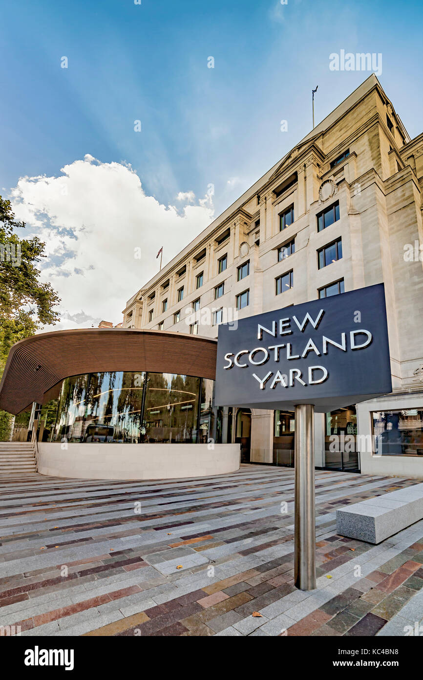 New Scotland Yard, London Metropolitan Police headquarters. Foto Stock