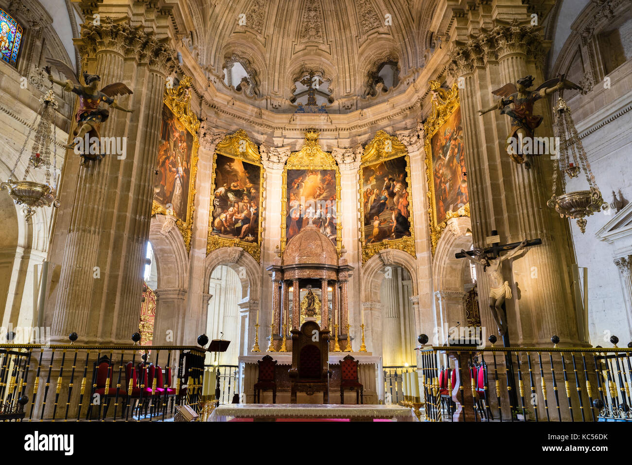 Sala altare con abside, Cattedrale Catedral de la Encarnación de Guadix, Guadix, Regione Marquesado, Provincia di Granada, Andalusia Foto Stock