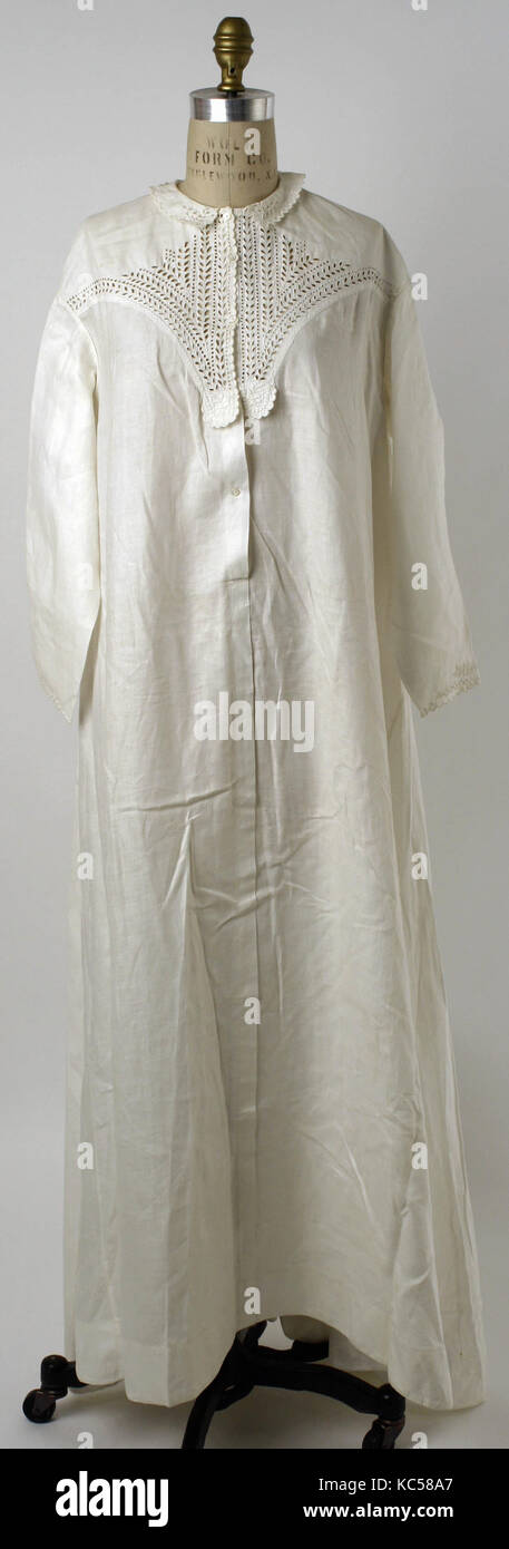 Nightgown, 1860s-80s, americano o europeo, biancheria da letto Foto Stock