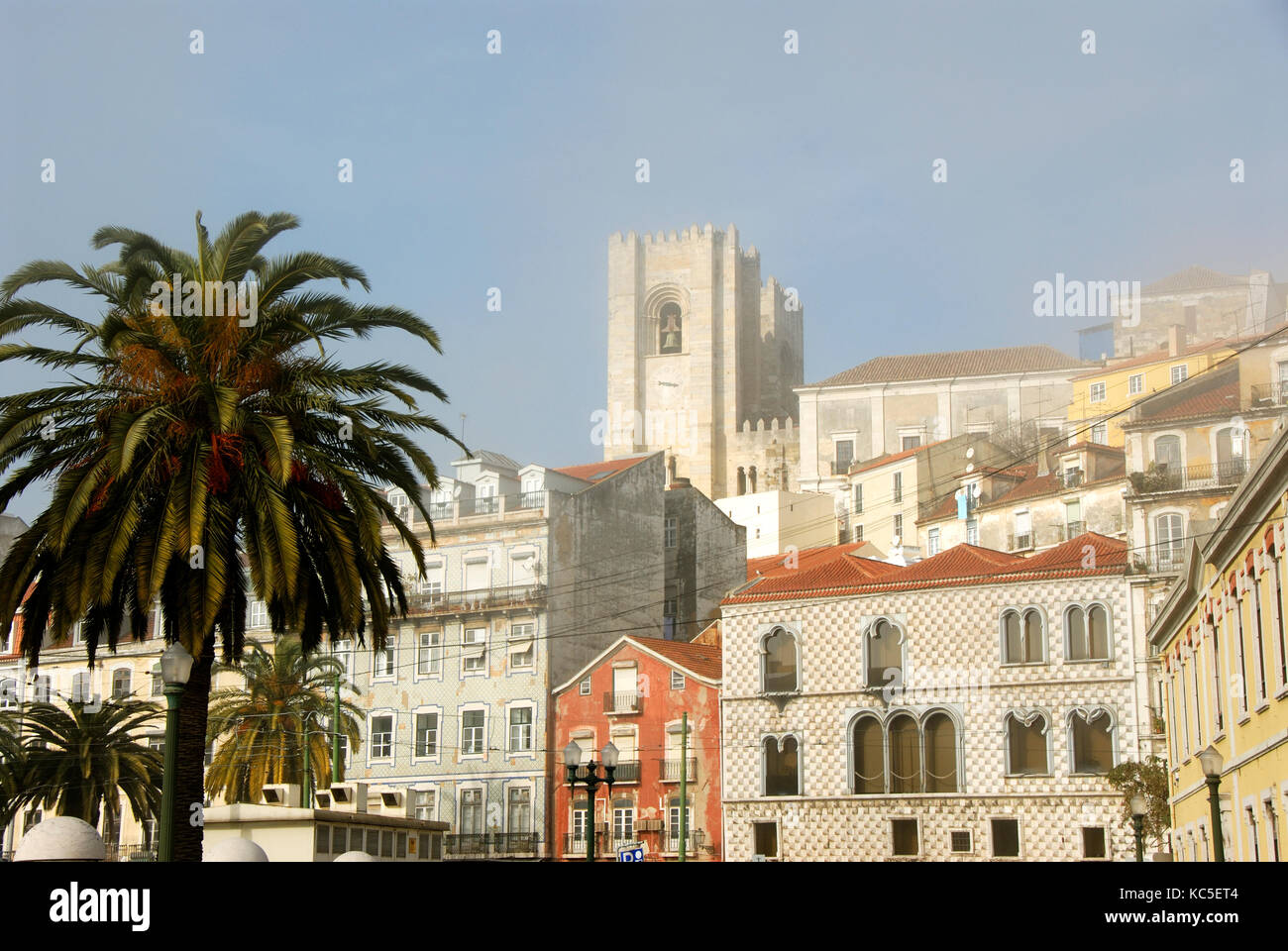 La chiesa madre di Lisbona e Casa dos Bicos, Lisbona, Portogallo Foto Stock
