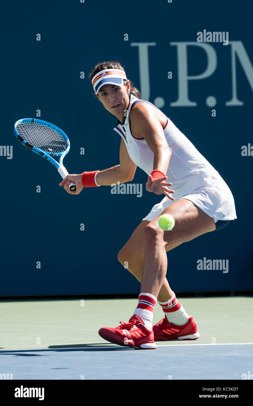 Garbiñe Muguruza (ESP) in gara ai Campionati Open Tennis 2017 degli Stati Uniti. Foto Stock