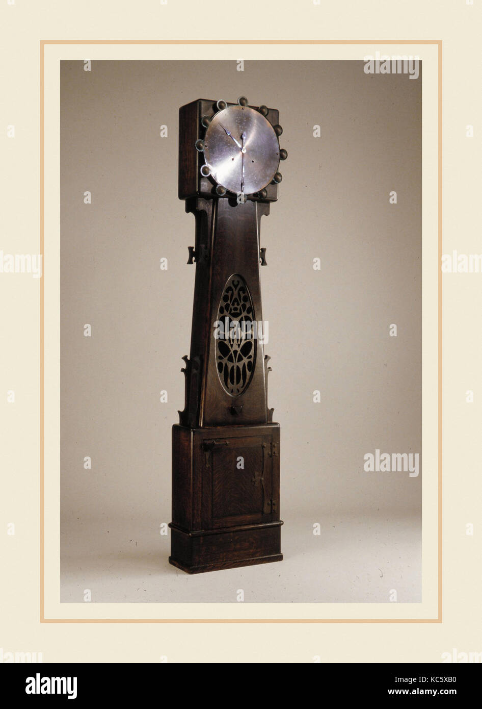 Clock alti, ca. 1900, realizzato in Buffalo, New York, Stati Uniti, American, Rovere, rame, 81 x 19 1/8 x 9 in. (205.7 x 48,6 x 22,9 Foto Stock