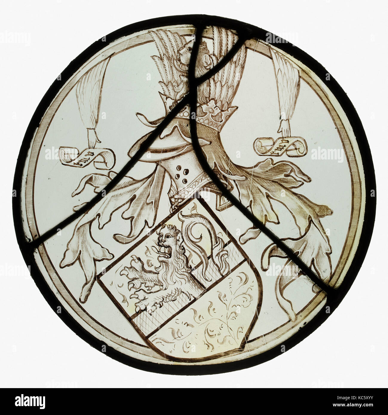Roundel con stemma, tardo XV secolo, Sud Netherlandish, vetro incolore, silver stain, vernice vetrosa, 9 × 1/4 in. (2 Foto Stock