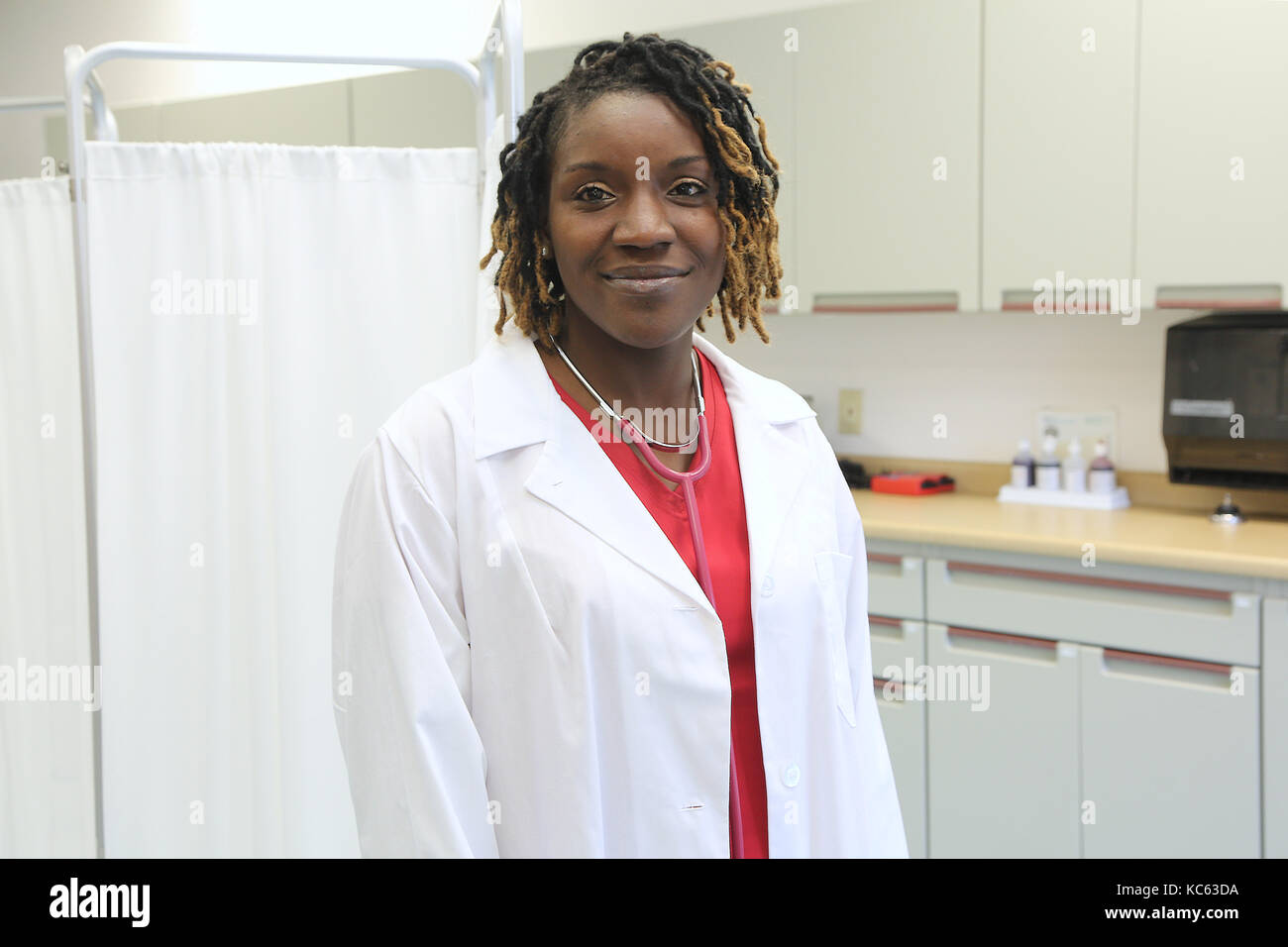 Americano africano infermiera femmina Foto Stock