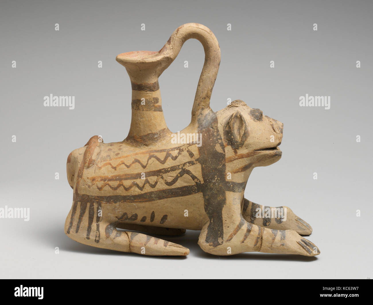 Askos in terracotta (vaso) nella forma di un leone, 1200-1050 A.C. Foto Stock