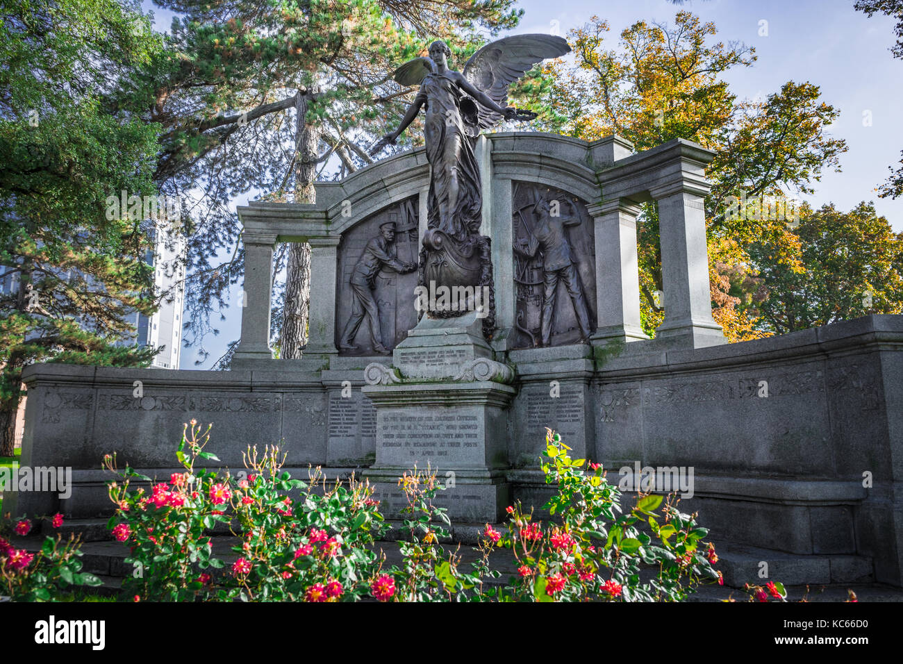 Il Titanic Engineers' Memorial è un memoriale nell est del Parco dedicato per gli ingegneri che sono morti nel disastro del Titanic nel 1912, Southampton, Regno Unito Foto Stock