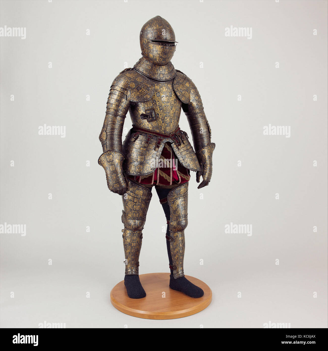 Armor con abbinamento Shaffron e piastre di Sella, ca. 1600 Foto Stock