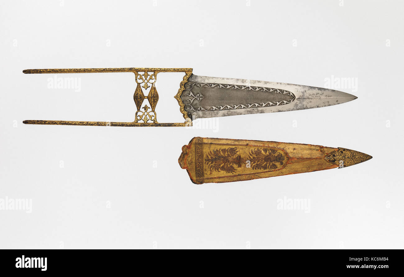 Pugnale (Katar) e guaina, secolo XVII, indiano, Mughal, acciaio, pelle, oro, L. 19 a. (48,26 cm), pugnali Foto Stock