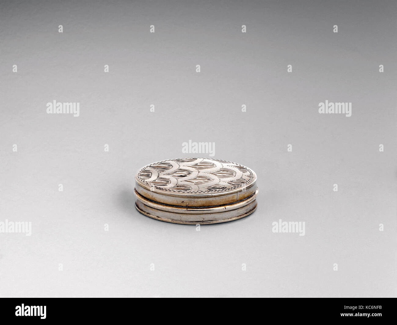 Casella di patch, 1750-ca. 1780, American, argento, complessivo: 1/4 x 13/16 x 9/16 in. (0,6 x 2,1 x 1,4 cm); 2 dwt. (2.4 g), argento Foto Stock