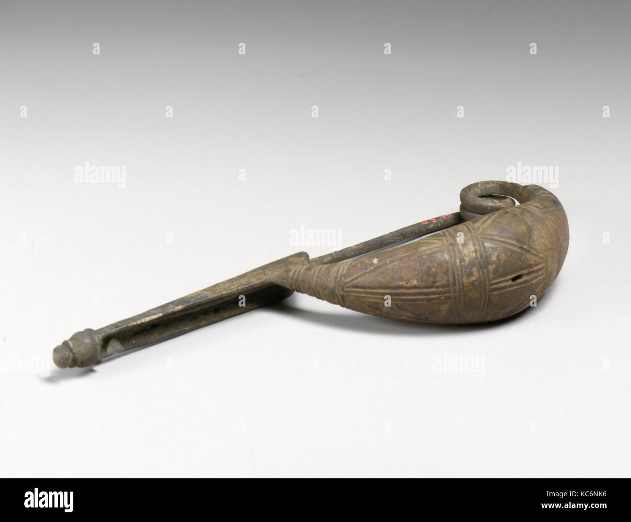 Il perone, bronzo, Altri: 6 3/8 in. (16,2 cm), bronzi Foto Stock