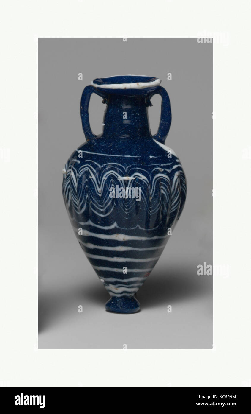 Amphoriskos di vetro (bottiglia di profumo), 5th-inizi del IV secolo A.C. Foto Stock