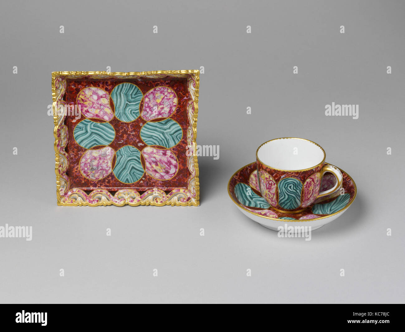 Piccolo vassoio, tazza e piattino (déjeuner carré), ca. 1765-70 Foto Stock