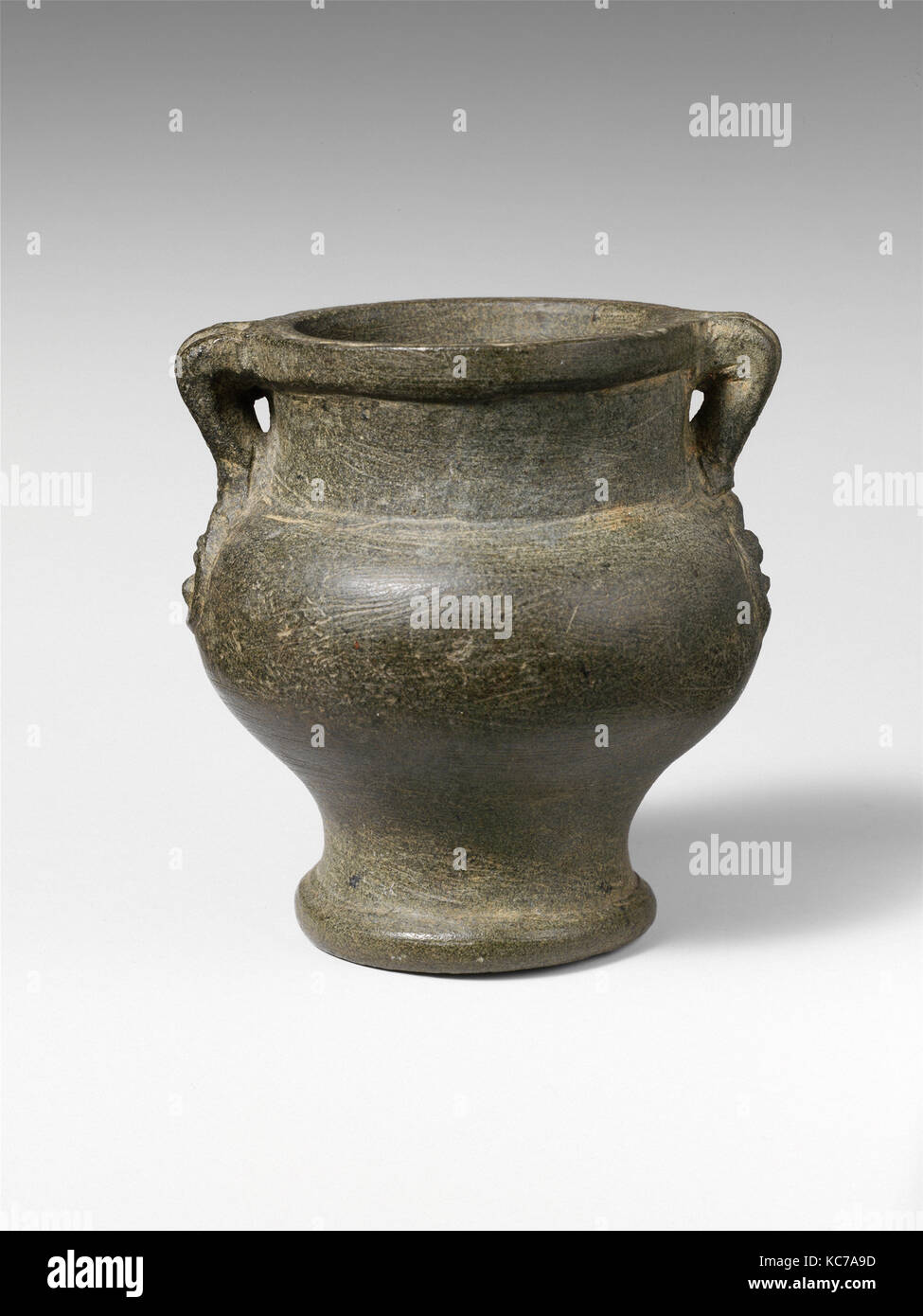 Amphoriskos clorito (vaso piccolo), ca. 1200-1100 A.C. Foto Stock