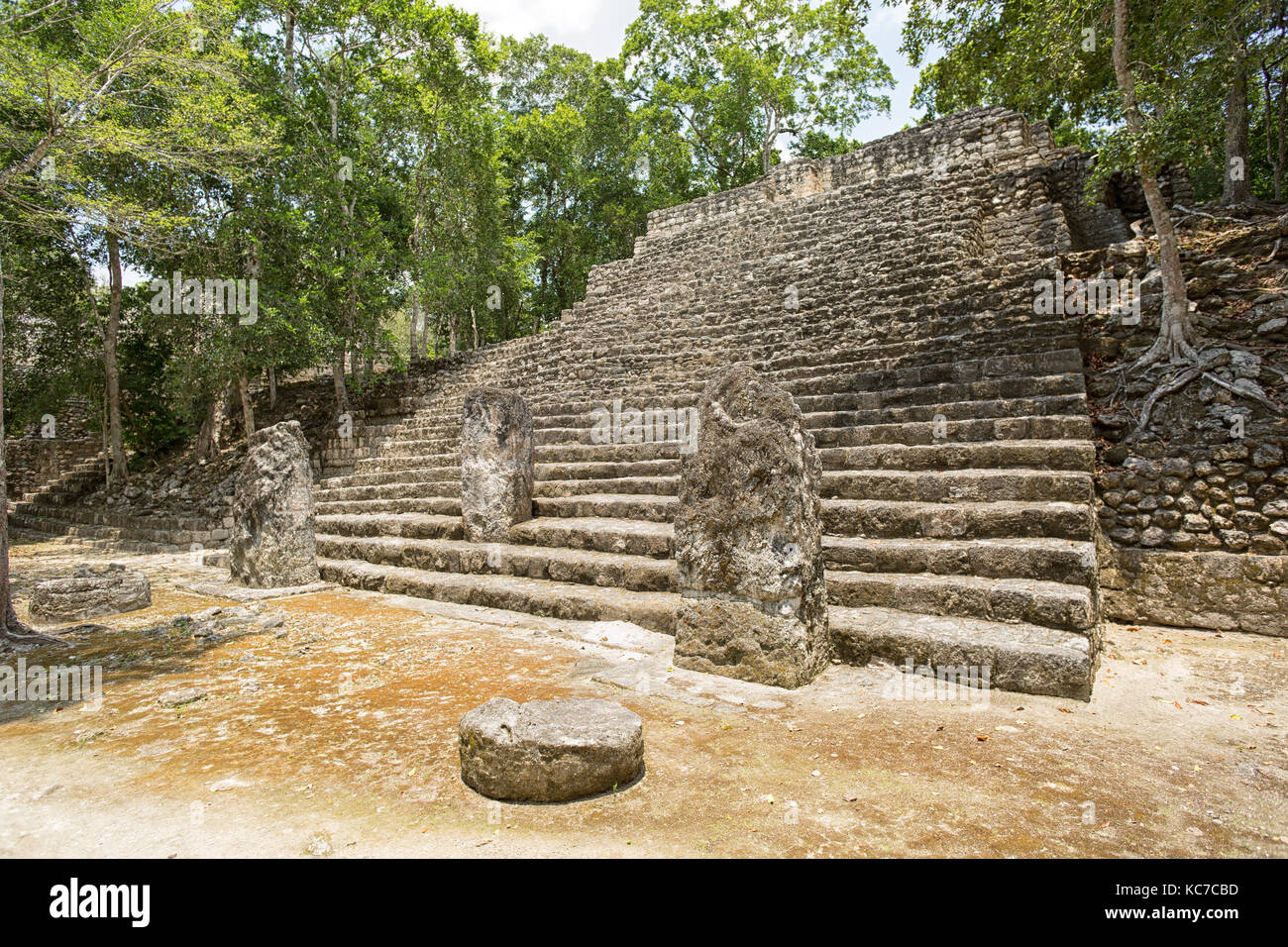 Tempio maya struttura all'calakmul sito archeologico in Messico Foto Stock
