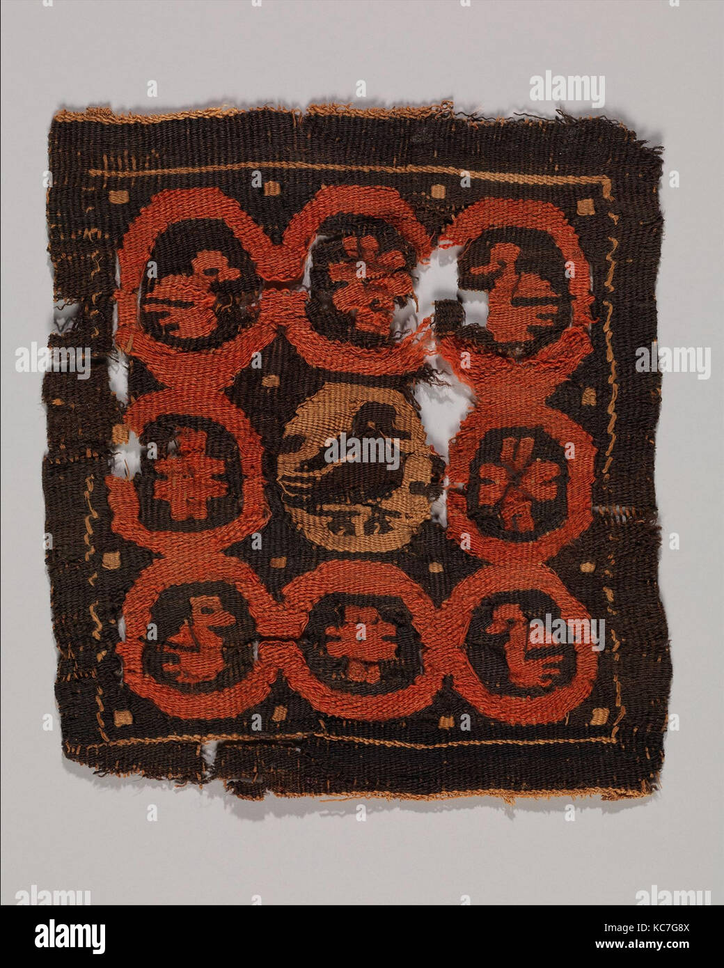 Tabula (quadrato) con vite cartigli contenenti gli uccelli acquatici, 5th-VII secolo Foto Stock