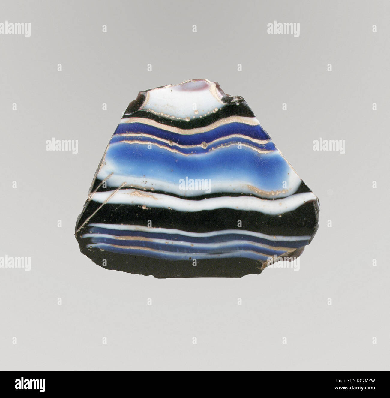 Mosaico di vetro scanalata frammento di ciotola, fine del I secolo A.C. - inizio del I secolo A.d Foto Stock