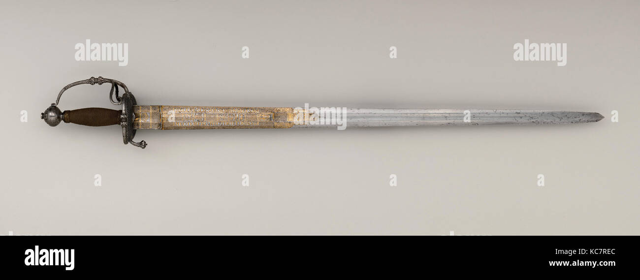 Broadsword, datata 1612, Solingen, Tedesco, Solingen, acciaio filo di ottone, oro, L. 36 5/8 in. (93 cm); L. della lama 30 7/8 in. (78,4 Foto Stock