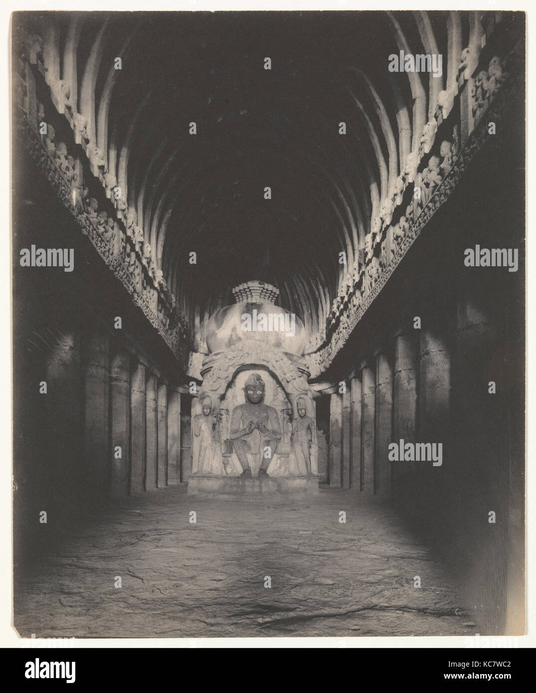 Sutar ka Jhopda Grotta interno, Grotte di Ellora, Alfred William Plâté, 1890-1900 Foto Stock