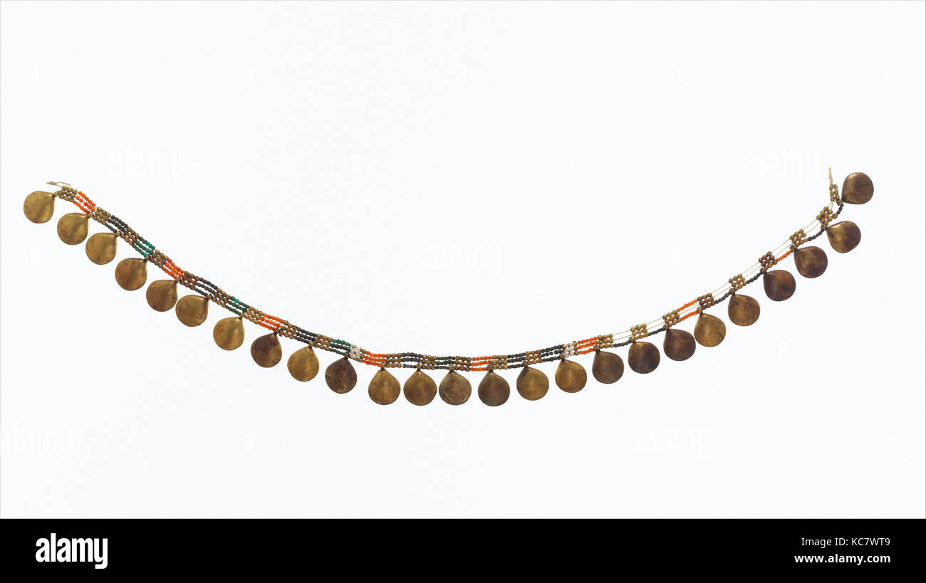 Collana con ciondoli shell di Senebtisi, ca. 1859-1770 A.C. Foto Stock