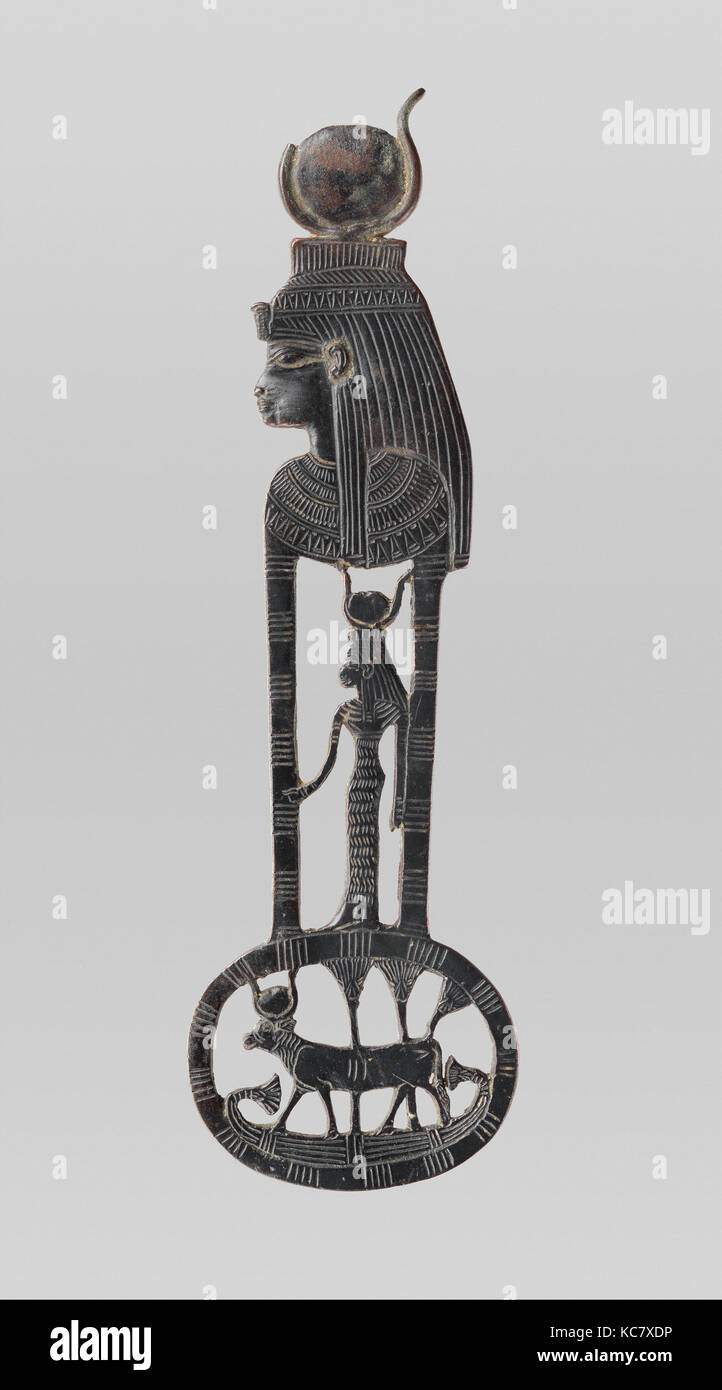 Menat contrappeso con figure di Hathor come una donna e una mucca, ca. 1390-1352 A.C. Foto Stock