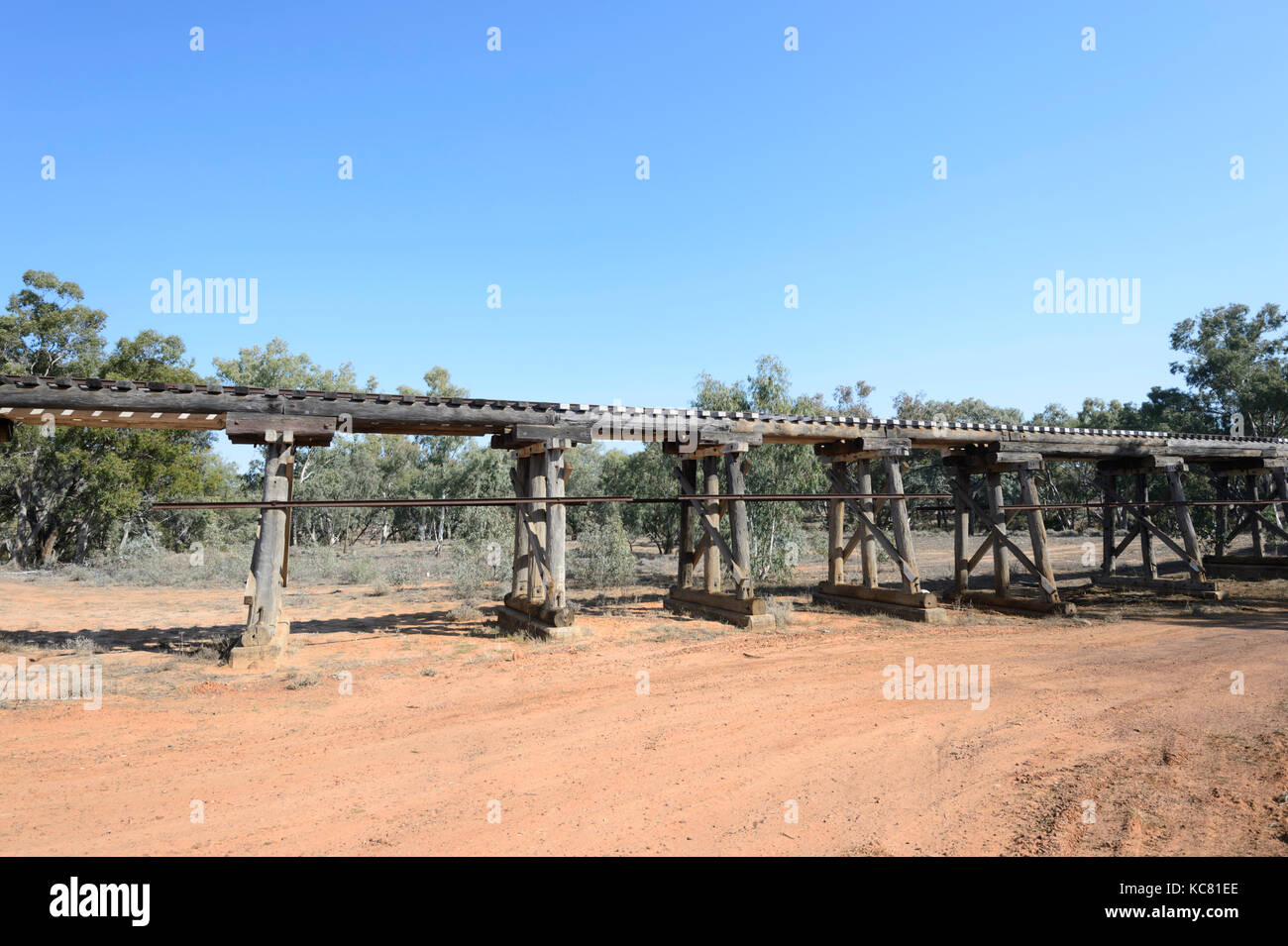 Il vecchio Angellala Creek ponte sull'autostrada Mitchell, nei pressi di Charleville, a sud-ovest del Queensland, QLD, Australia Foto Stock