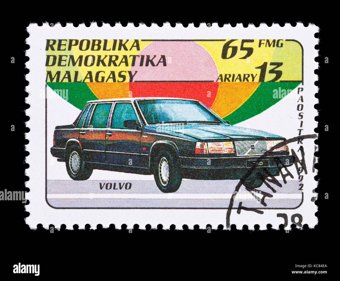 Francobollo dal Madagascar raffigurante una Volvo automobile Foto Stock