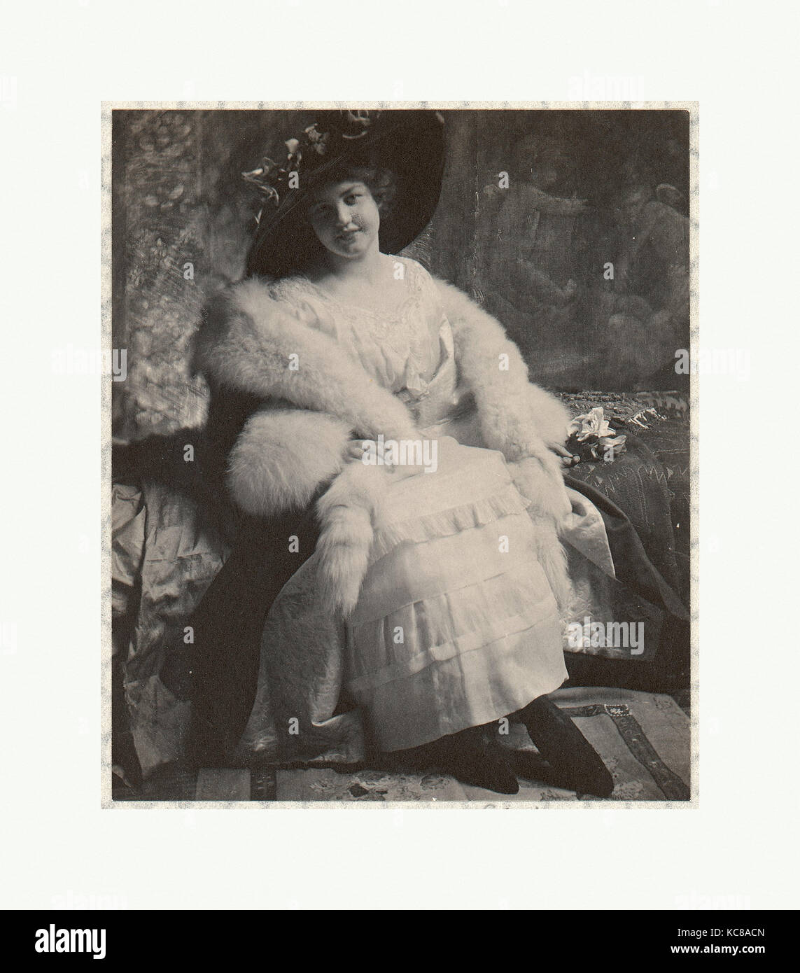 Dolly Varden, 1900s, Platinum print, fotografie, Frank Eugene (American, New York 1865-1936 Monaco di Baviera Foto Stock