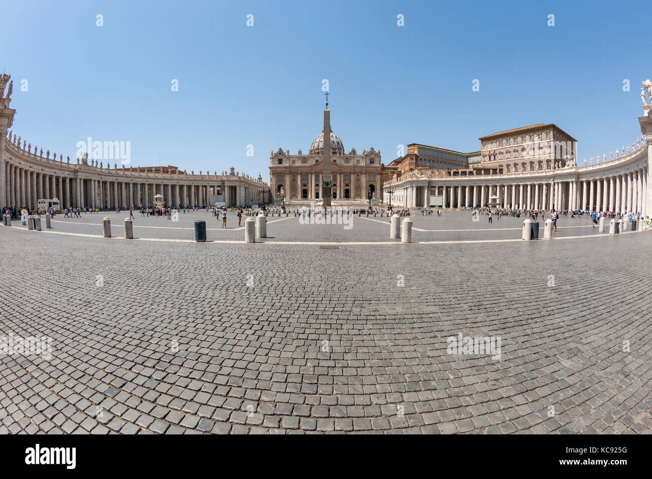 Piazza San Pietro / plaza (Italiano: Piazza San Pietro e la Basilica di San Pietro in Vaticano, Roma. Foto Stock