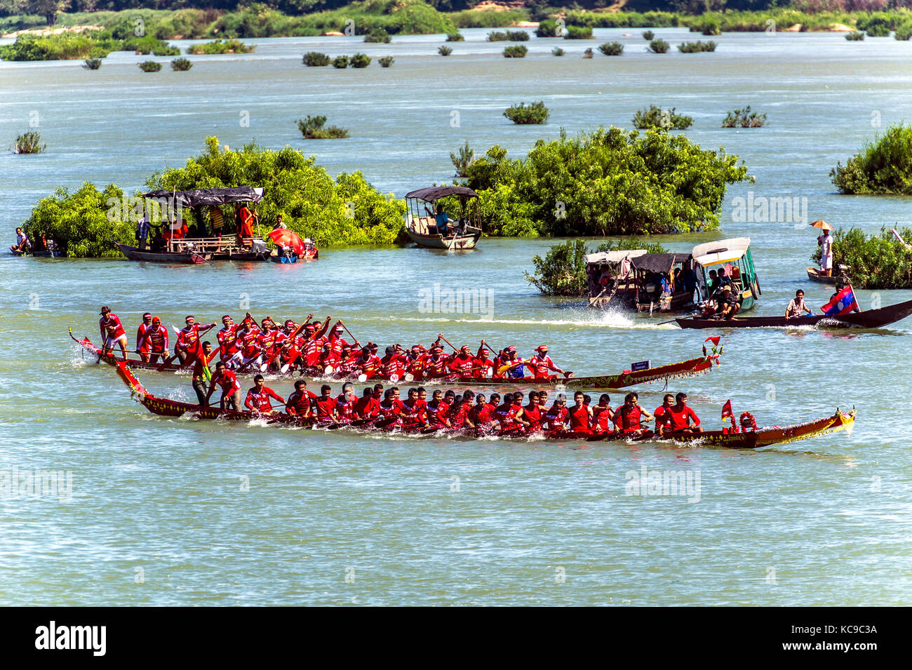 Asia. Il sud-est asiatico. Laos. Provincia di Champassak. 4000 isole. Don Khong island. Boat Race festival. Foto Stock
