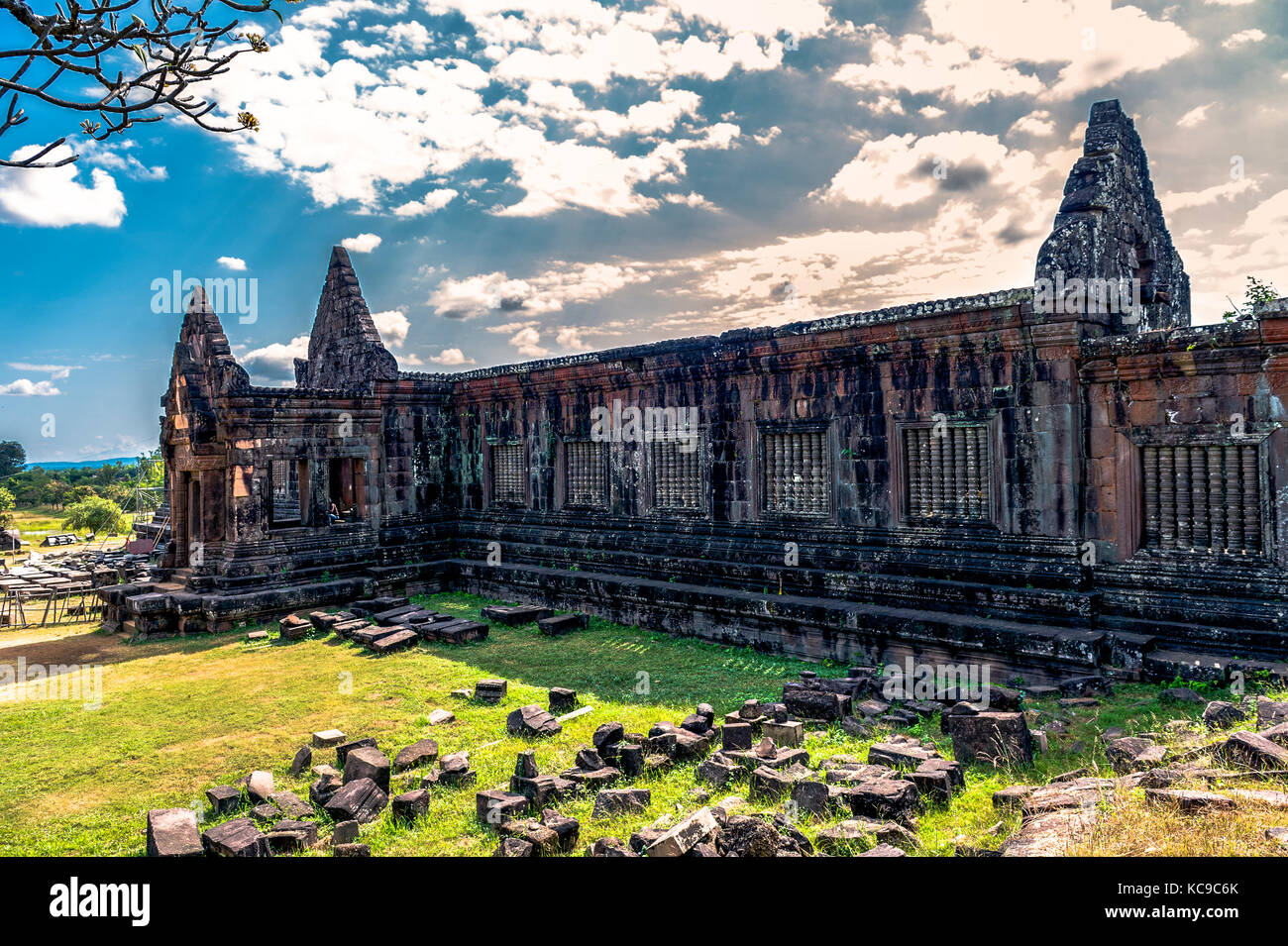 Laos. Provincia di Champasak. IVA Phou, tempio della montagna, complesso di edifici costruiti dai Khmer che amministravano il Laos Foto Stock