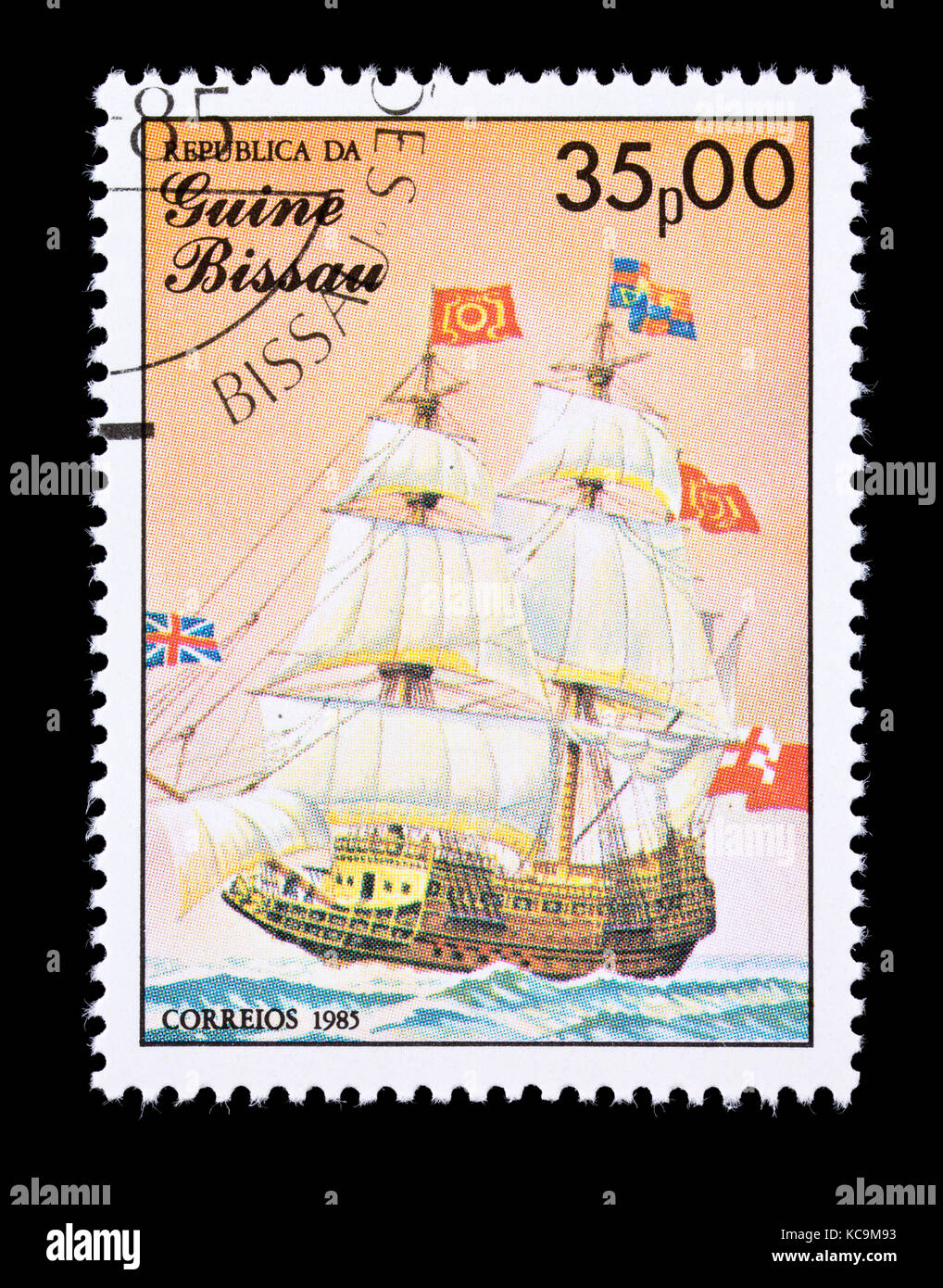 Francobollo della Guinea Bissau che raffigura la nave a vela Royal Sovereign, nave britannica Foto Stock