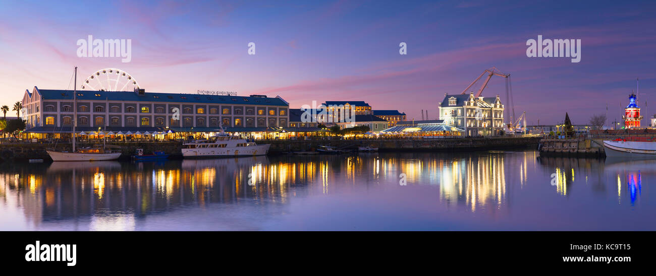 V+a waterfront al crepuscolo, cape town, Western Cape, Sud Africa Foto Stock