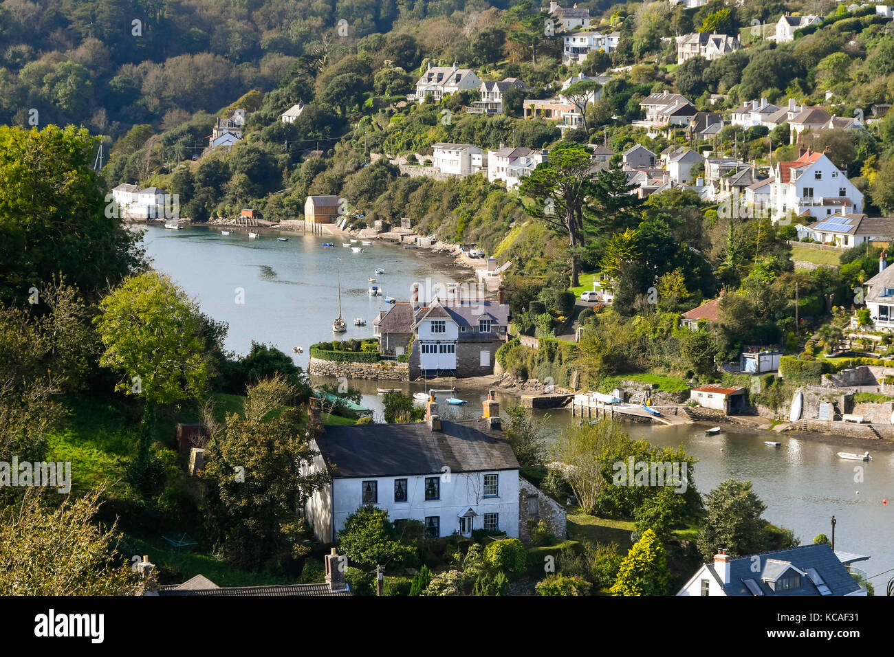 Noss mayo, Devon, Regno Unito. 3° ott 2017. uk meteo. Vista dalla collina sopra noss mayo nel devon di newton creek e newton ferrers su un caldo e soleggiato giorno d'autunno. Photo credit: Graham hunt/alamy live news Foto Stock