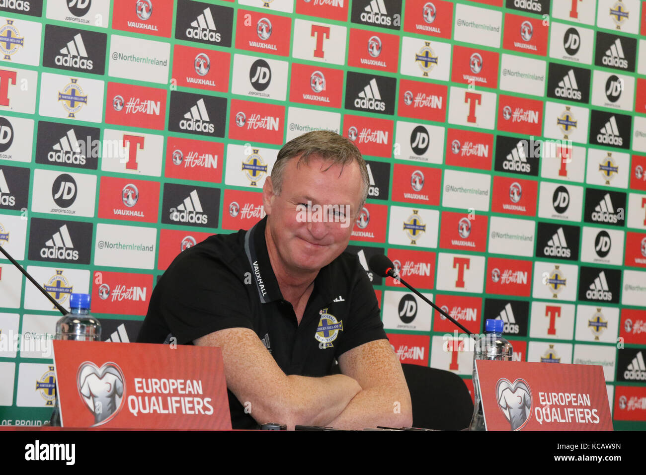 Belfast, Irlanda del Nord. 4 Ott 2017. Stadio Nazionale a Windsor Park Belfast Irlanda del Nord. 04 ottobre 2017. Irlanda del Nord manager Michael O'Neill a oggi la conferenza stampa. Irlanda del Nord gioca il loro mondo qualificatore di coppa contro la Germania a Belfast domani notte. Credito: David Hunter/Alamy Live News. Foto Stock