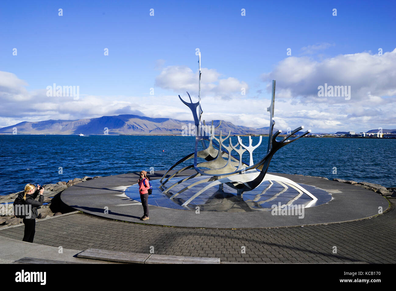 Il Sun Voyage, un monumento storico a Reykjavik, Islanda Foto Stock