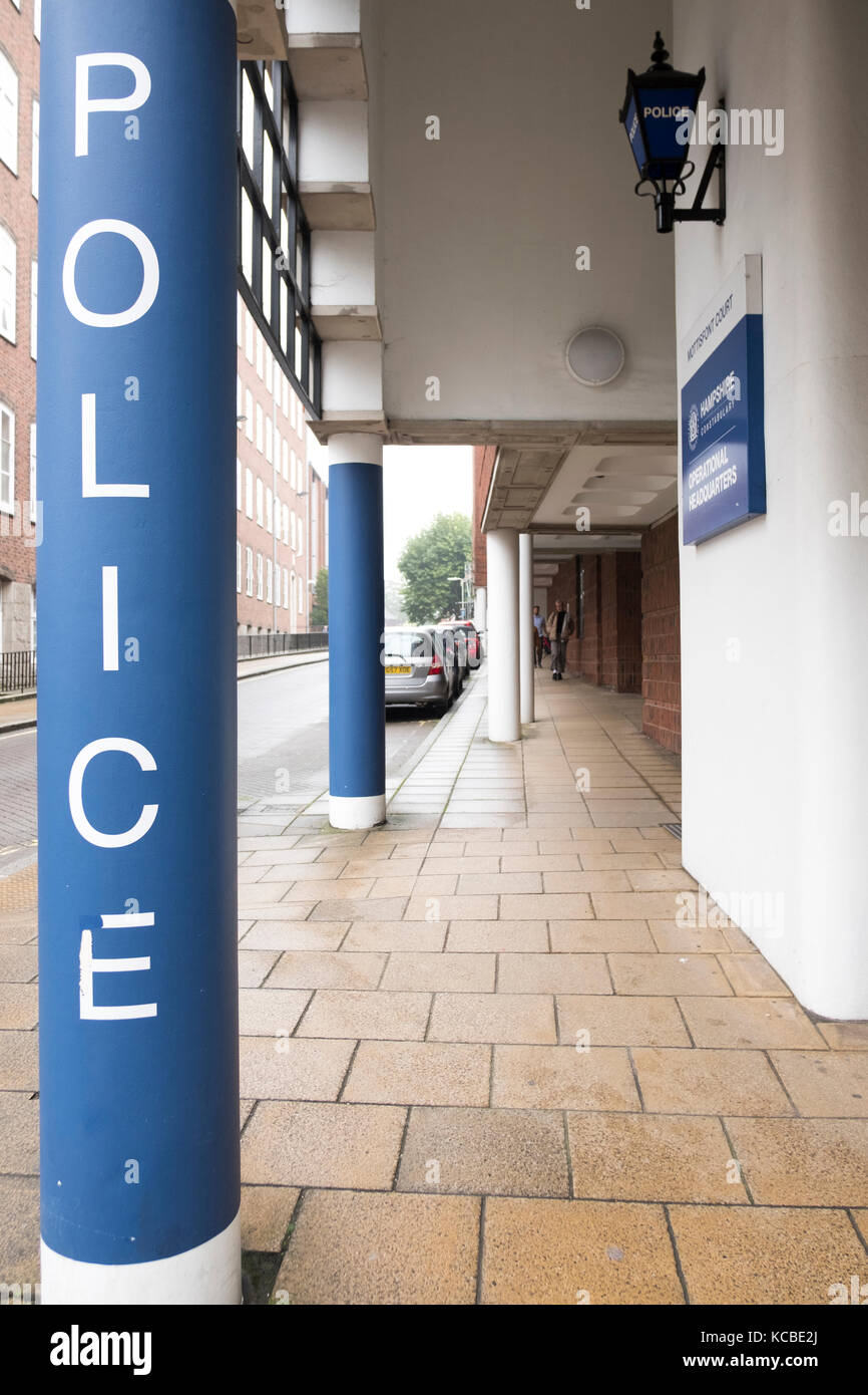Winchester stazione di polizia e Hampshire Constabulary capo operativo quarti HQ Mottisfont corte, Winchester Foto Stock