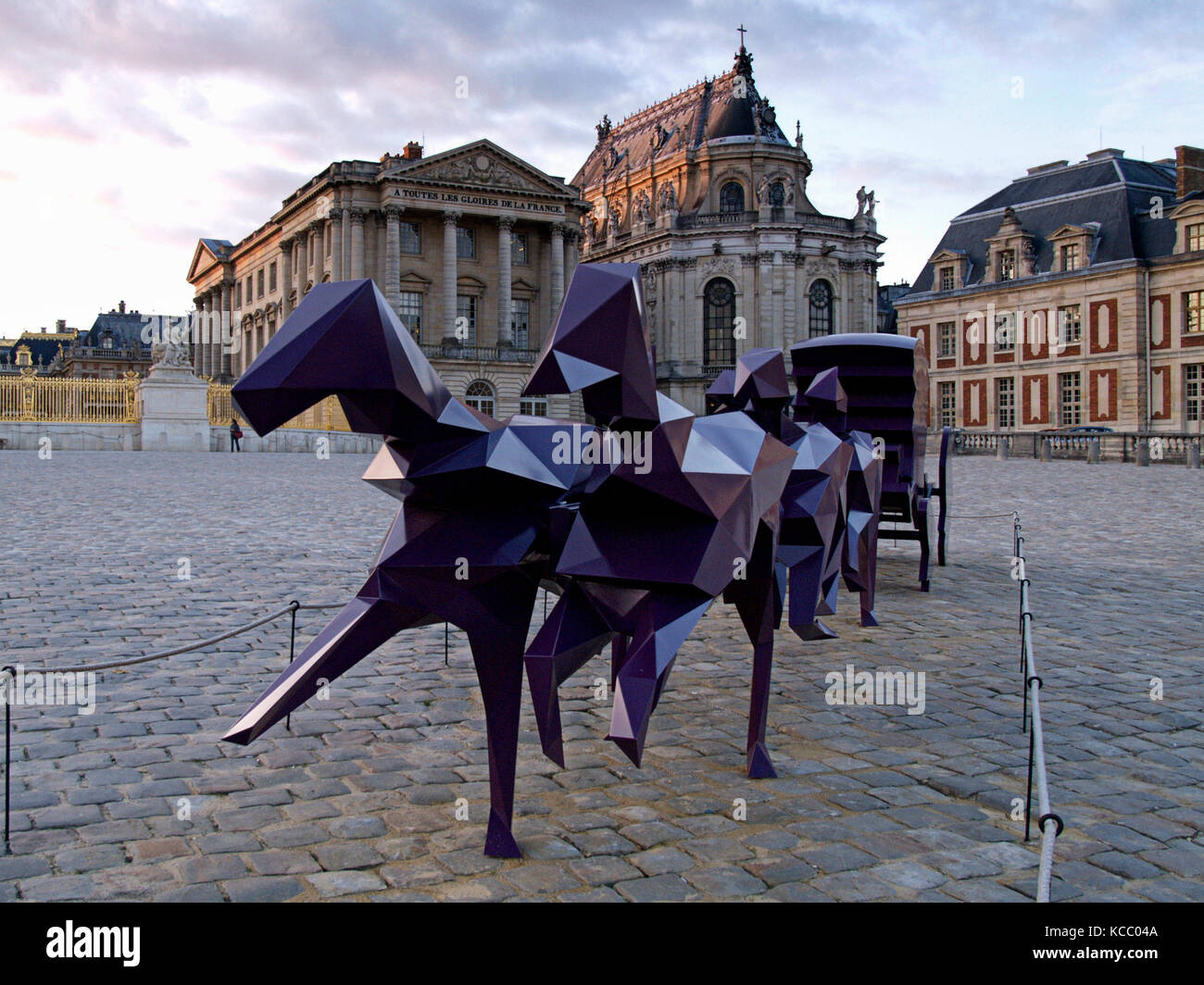 VERSAILLES FRANCIA - Xavier Veilhan - cavalli pullman - CHATEAU DE VERSAILLES - Arte contemporanea- Castello di Versailles © Frédéric BEAUMONT Foto Stock