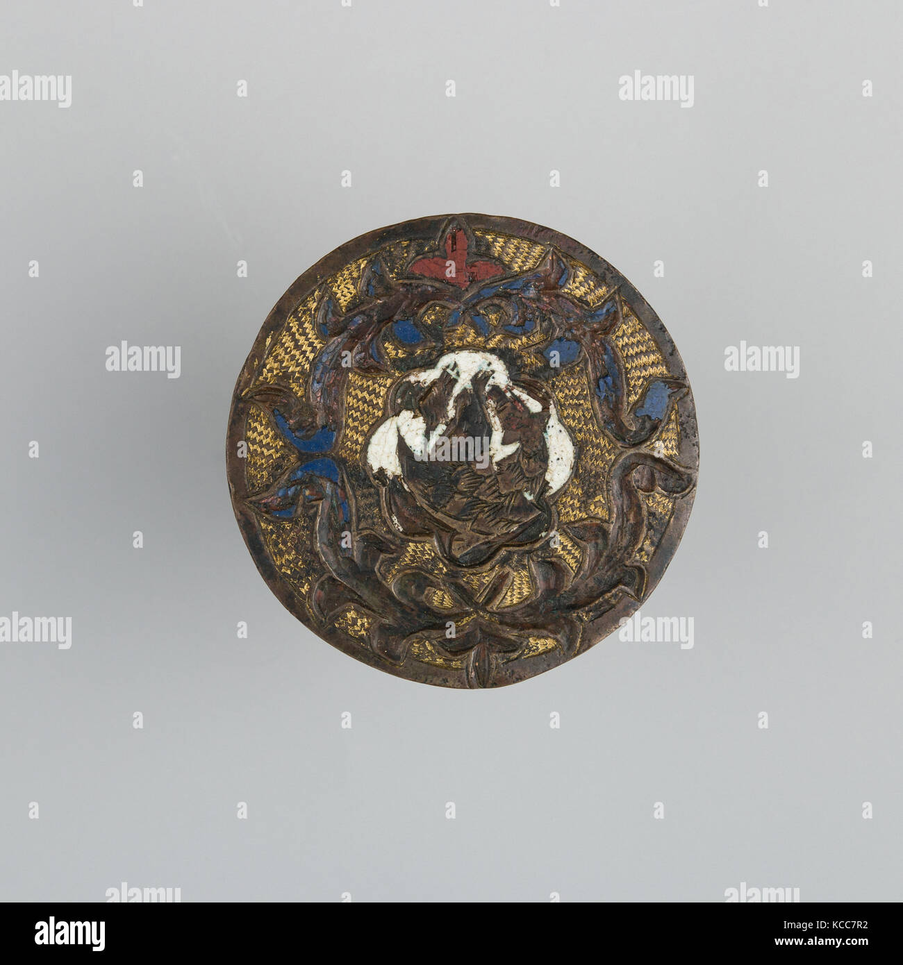 Badge (probabilmente dal cablaggio del cavallo), ca. 1400, spagnolo, rame, oro, smalto, Diam. 2 9/16 in. (6,5 cm); Wt. 1.5 oz. (42,5 g Foto Stock