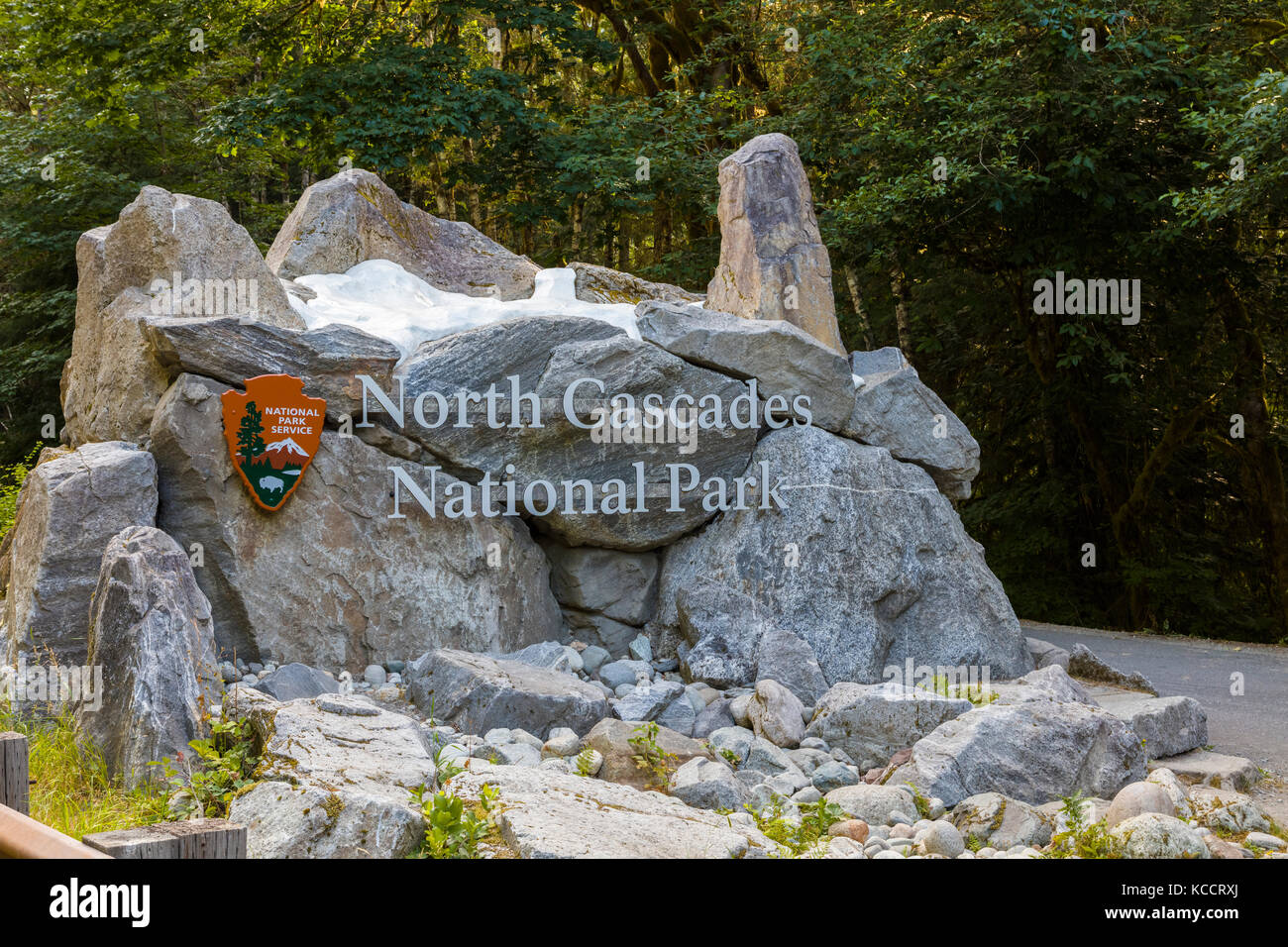 Segno di entrata al parco nazionale delle cascate del nord nel nord-ovest dello stato di Washington Foto Stock