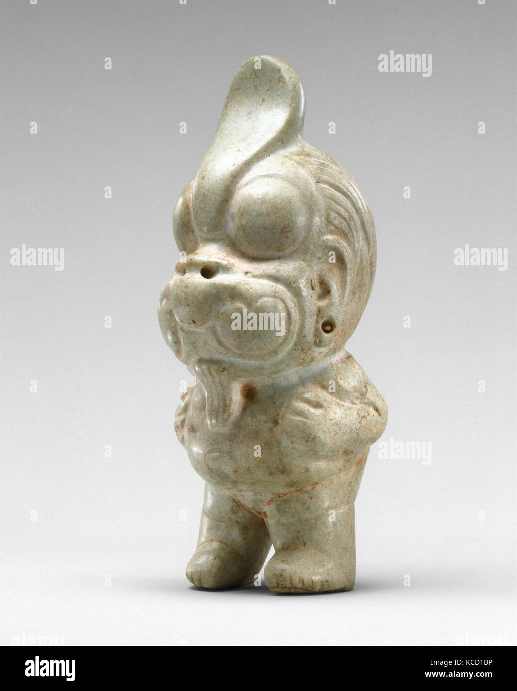 Eagle trasformazione figura, 10th-VI secolo A.C., Messico, Mesoamerica, olmeca, Albitite, cinabro, H. 4 1/2 x W. 1 5/8 in. (11 Foto Stock