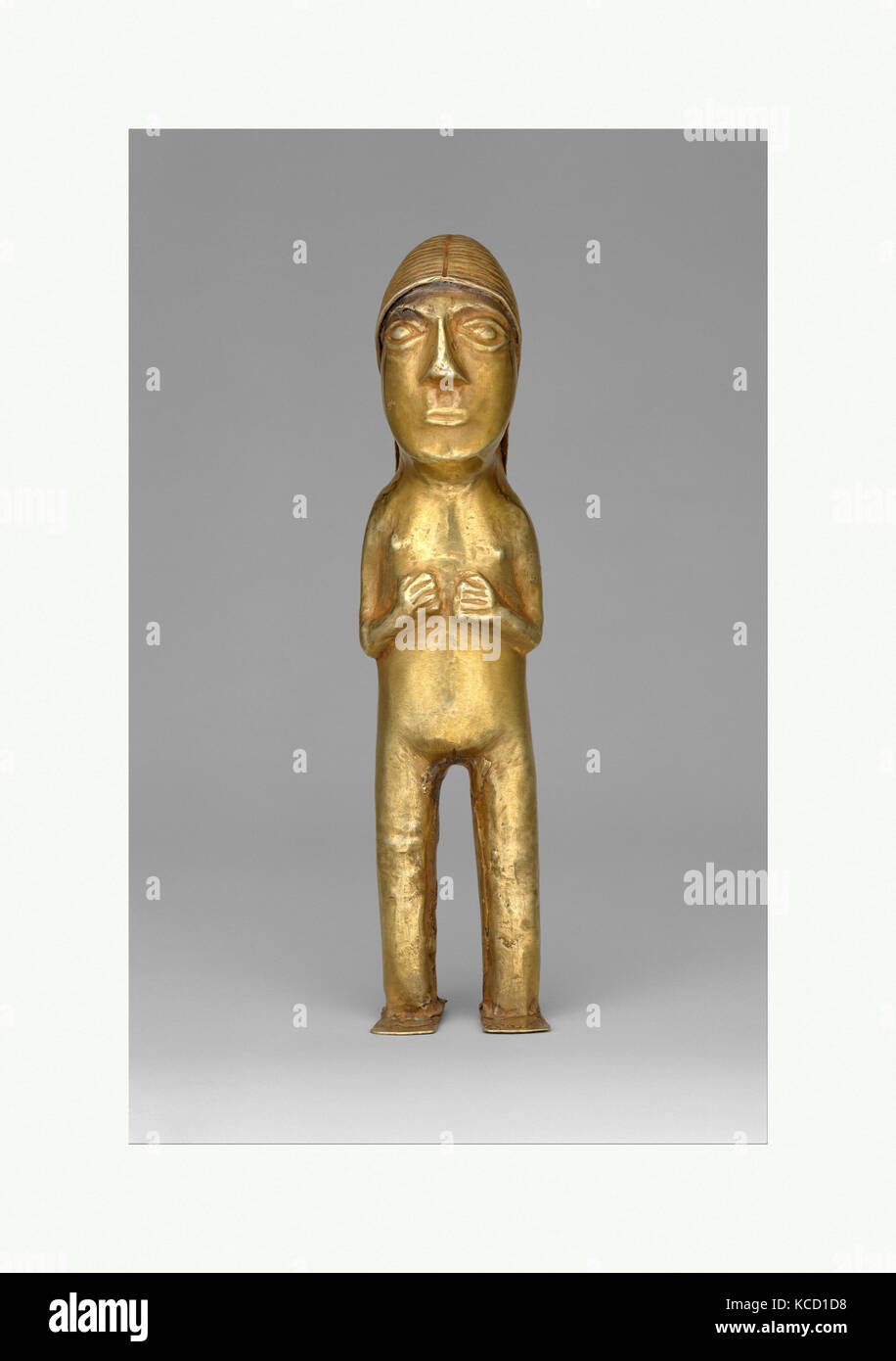 Figura femminile, del XV e XVI secolo, Perù, Inca, oro, H. 5 7/8 x W. 1 3/8 in. (14,9 x 3,5 cm), Metal-Sculpture Foto Stock
