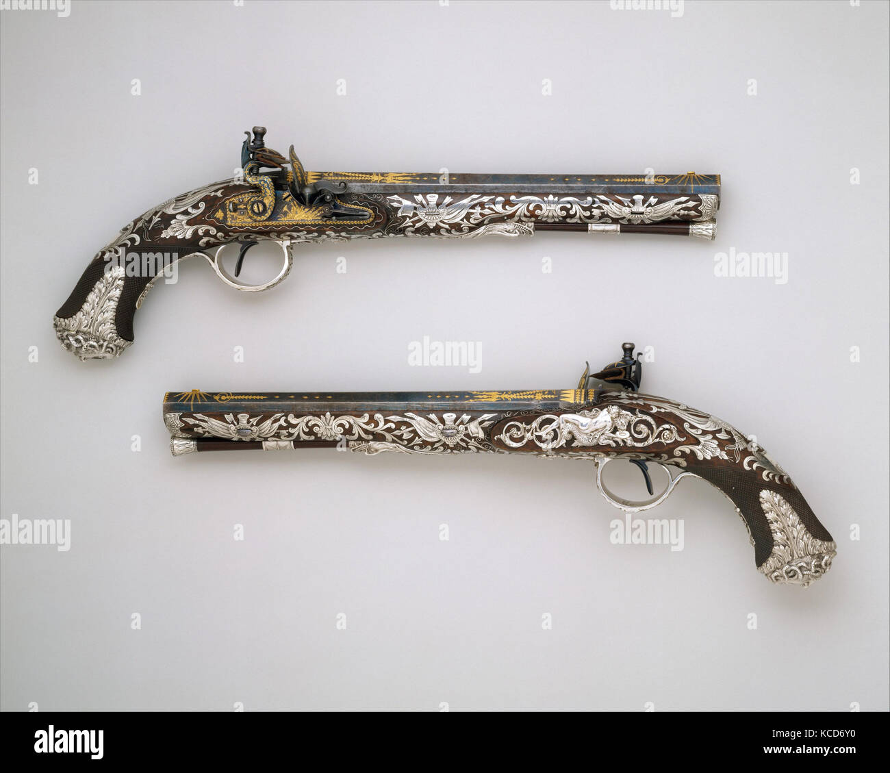 Coppia di Flintlock Pistols, caratterizzate per 1800-1801 Foto Stock