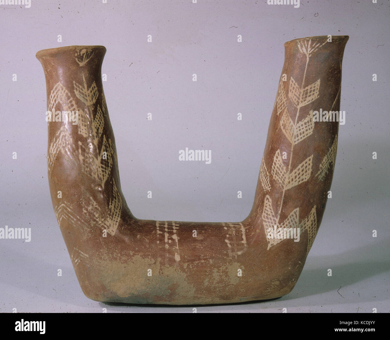 Doppio vaso della croce bianca-rigato ware, ca. 3700-3500 A.C. Foto Stock
