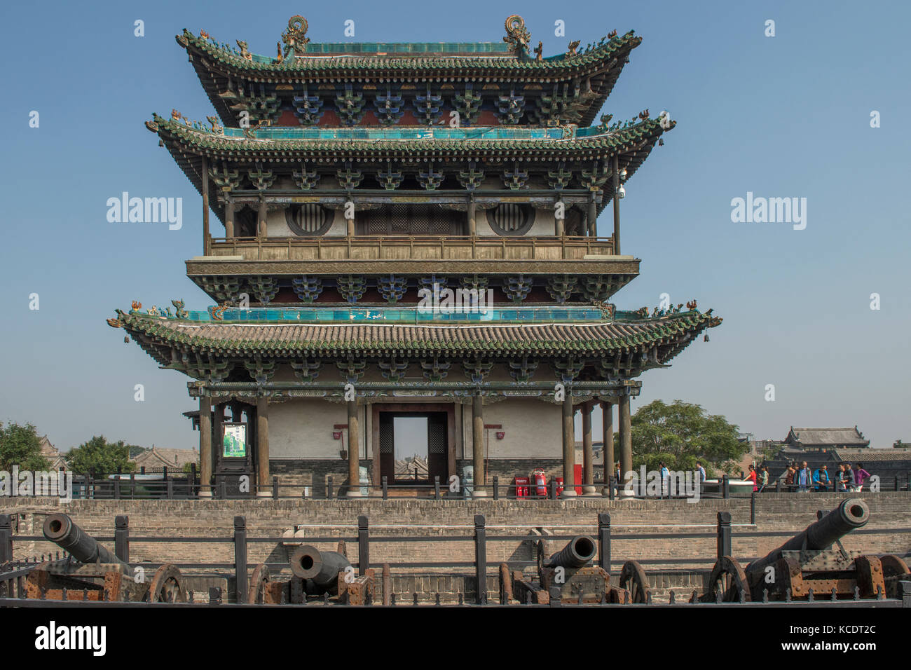 Ying xun torre di porta sulla parete della città e antica città di Pingyao, shanxi, Cina Foto Stock